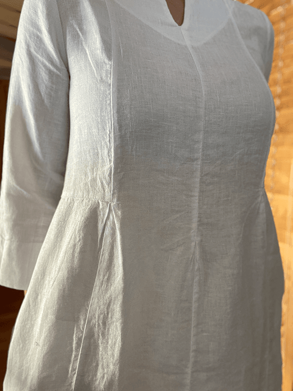 11020 Kjole, White, Lin