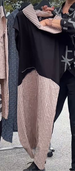 Hovedbilde PreOrder: 5044 Kjole, Crincle, Sand / Black ...