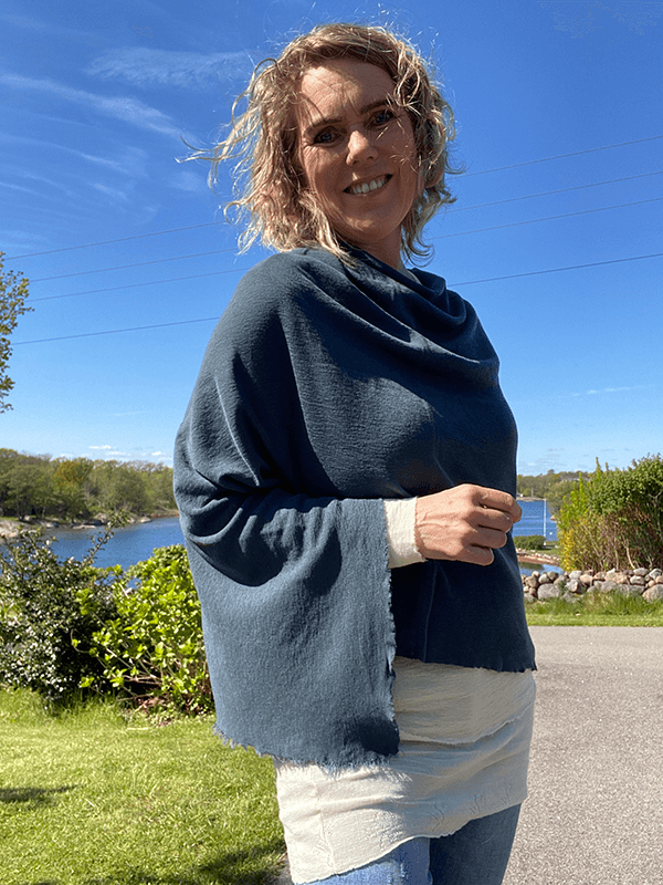 1001 Poncho,  Asphalt, Merino