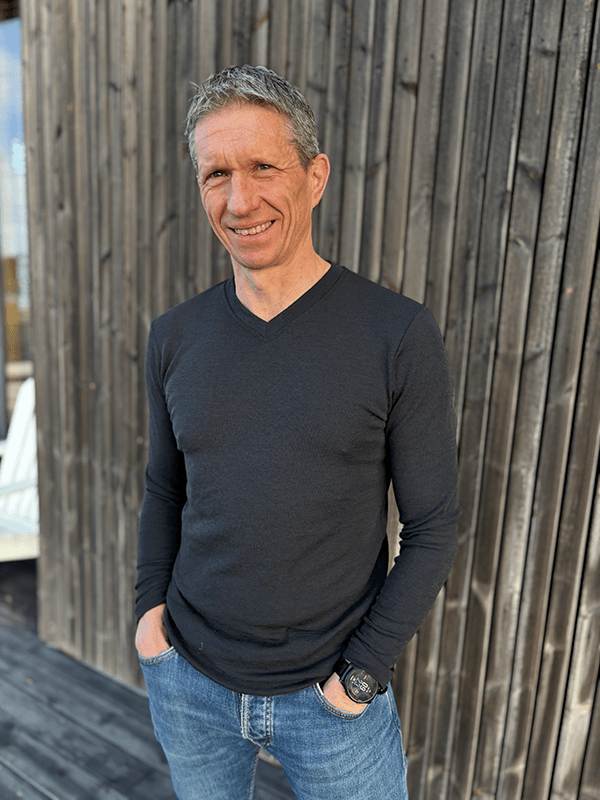 4020 RAM Genser V, Caviar, Merino