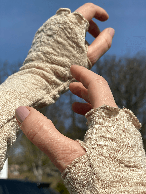 1504 Pulser, Almond Milk, Bubble Wool