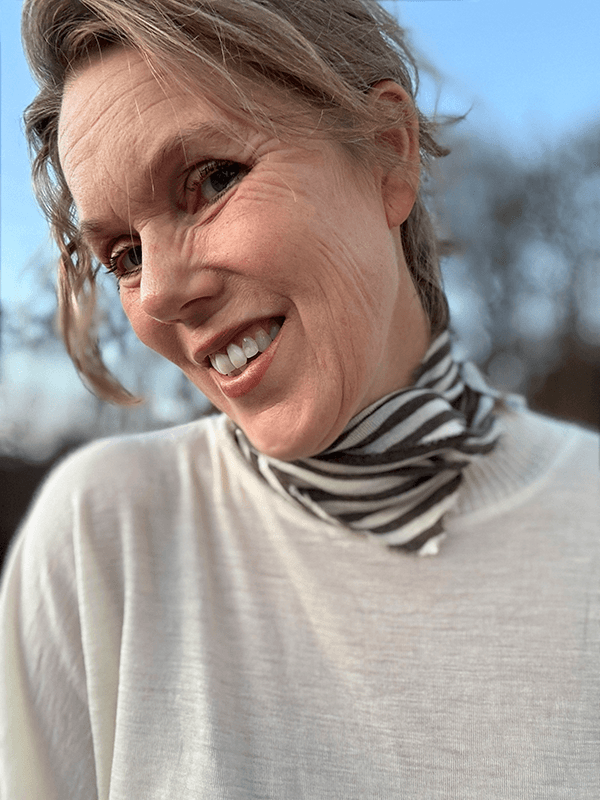 1040 TriangelSkjerf (S), Earth / Raw White, Merino