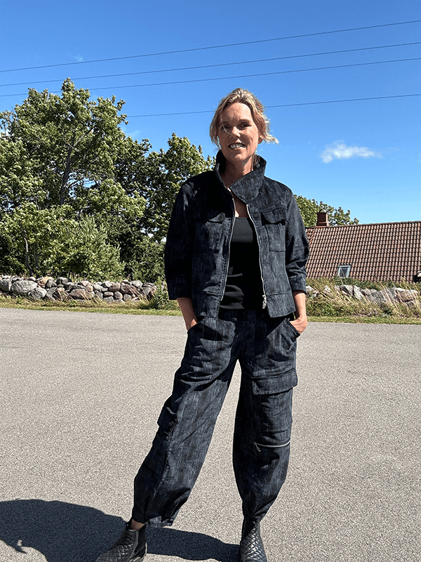 4169 Bukse Velvet, Black (BlåSvart), Cord