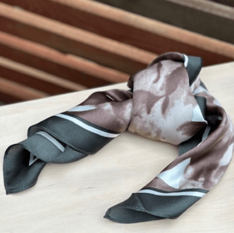 Silkeskjerf 53 cm, Love Birds, Brun
